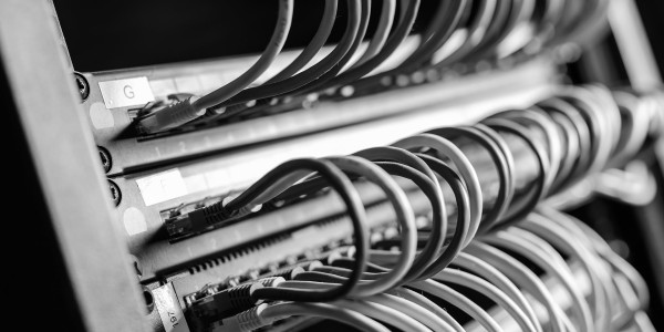 Delitos Informáticos Madrigueras · Robo en la Red / Robo de Datos / Acceso ilegal Informático