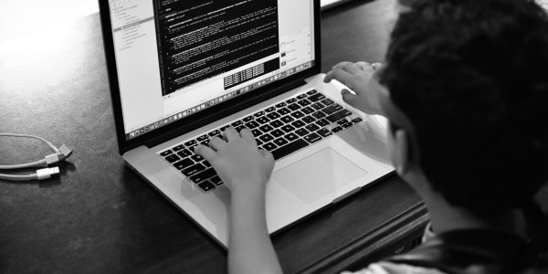 Delitos Informáticos Madrigueras · Pornografía en la Red / Redes Sociales / Internet